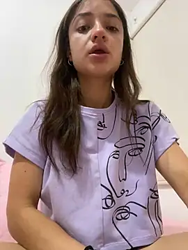 Snapshot of Alicia_ALICIA chatting on 04/15/26, 04:58 Alicia ALICIA online show from 04/15/26, 04:58