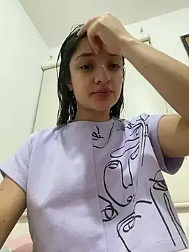 Snapshot of Alicia_ALICIA chatting on 05/16/26, 04:09 Alicia ALICIA online show from 05/16/26, 04:09