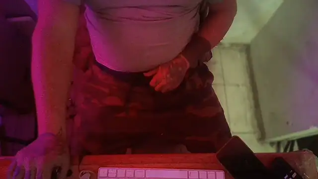 Snapshot of AlanDickson chatting on 01/11/26, 01:16 AlanDickson online show from 01/11/26, 01:16