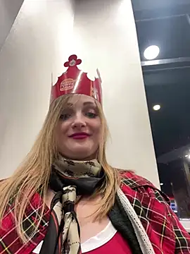 Snapshot of LadyTatiana_Madam chatting on 01/02/25, 06:12 LadyTatiana Madam online show from 01/02/25, 06:12