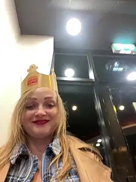 Snapshot of LadyTatiana_Madam chatting on 01/10/25, 09:31 LadyTatiana Madam online show from 01/10/25, 09:31