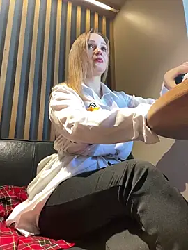 Snapshot of LadyTatiana_Madam chatting on 01/17/25, 09:49 LadyTatiana Madam online show from 01/17/25, 09:49