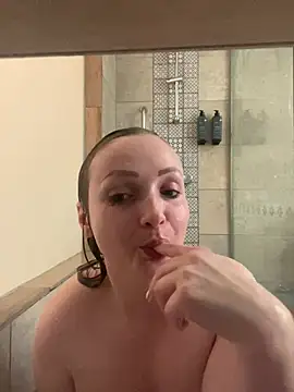 Snapshot of LadyTatiana_Madam chatting on 03/09/25, 05:49 LadyTatiana Madam online show from 03/09/25, 05:49