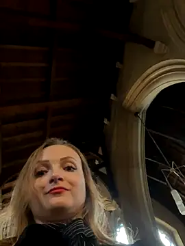 Snapshot of LadyTatiana_Madam chatting on 10/30/25, 01:01 LadyTatiana Madam online show from 10/30/25, 01:01