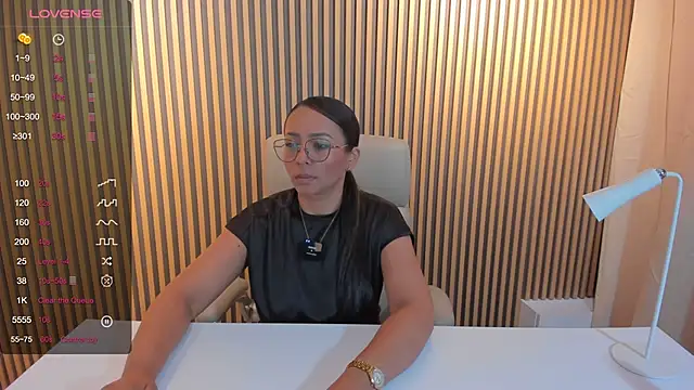 lulu 072 online show from 02/26/25, 12:14