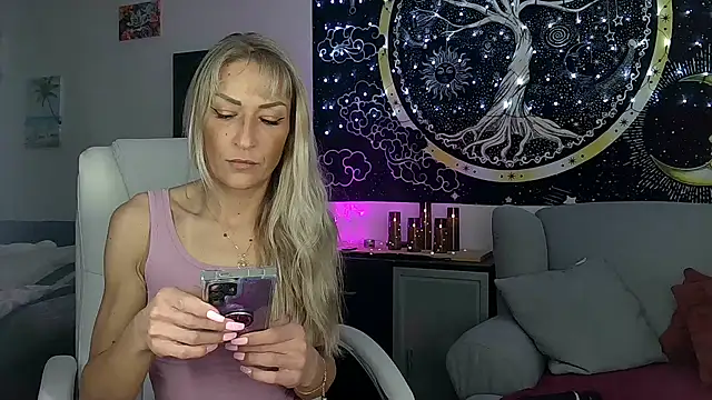 SexxyLiviaa online show from 01/24/25, 06:35