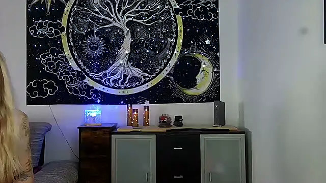 SexxyLiviaa online show from 02/12/26, 11:05