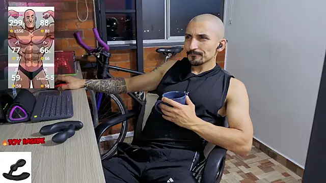 Snapshot of Marck_Muscle chatting on 06/02/26, 11:29 Marck Muscle online show from 06/02/26, 11:29