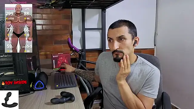 Snapshot of Marck_Muscle chatting on 07/05/26, 04:19 Marck Muscle online show from 07/05/26, 04:19