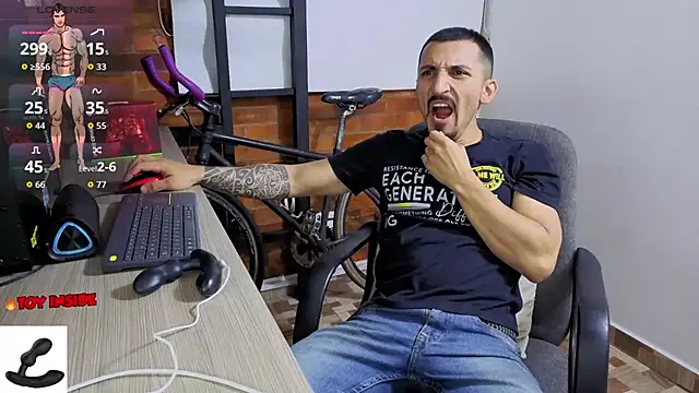 Snapshot of Marck_Muscle chatting on 07/12/26, 03:30 Marck Muscle online show from 07/12/26, 03:30