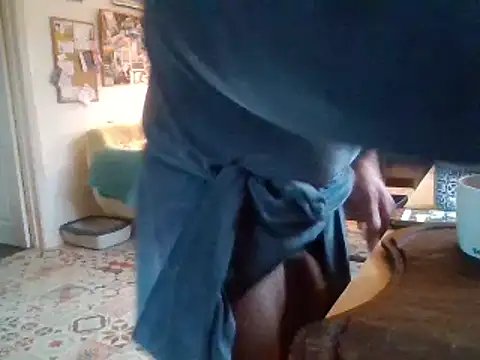 Snapshot of jakjak106 chatting on 12/12/24, 09:40 jakjak106 online show from 12/12/24, 09:40