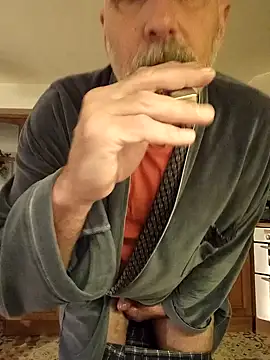 Snapshot of jakjak106 chatting on 01/27/25, 09:55 jakjak106 online show from 01/27/25, 09:55