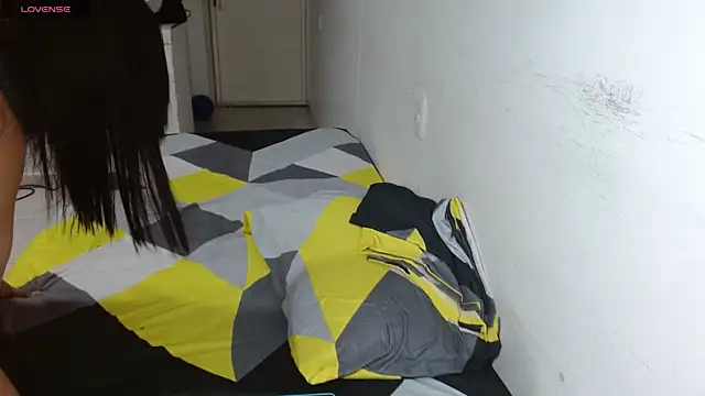 Mia Adell 11 online show from 10/09/25, 03:37