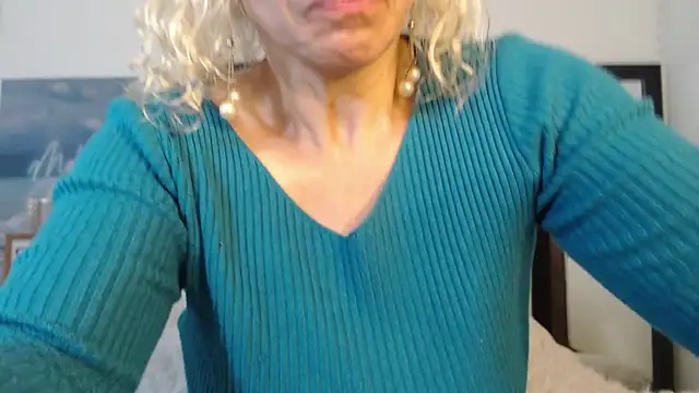 Ingridbergman online show from 01/30/25, 04:45