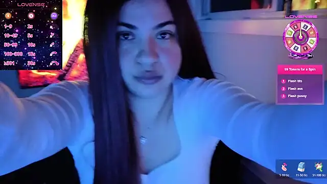 Snapshot of MelSaunders chatting on 04/29/26, 01:21 MelSaunders online show from 04/29/26, 01:21