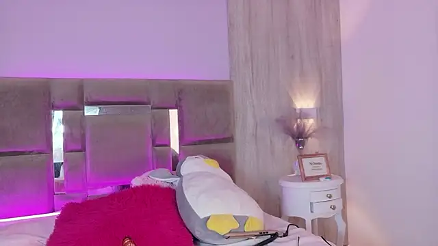 AbrilBrent online show from 02/17/26, 08:04