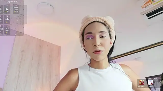 Snapshot of AbrilBrent chatting on 04/09/26, 07:30 AbrilBrent online show from 04/09/26, 07:30