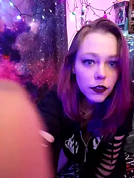 Snapshot of EverlyEster chatting on 01/30/25, 10:19 EverlyEster online show from 01/30/25, 10:19