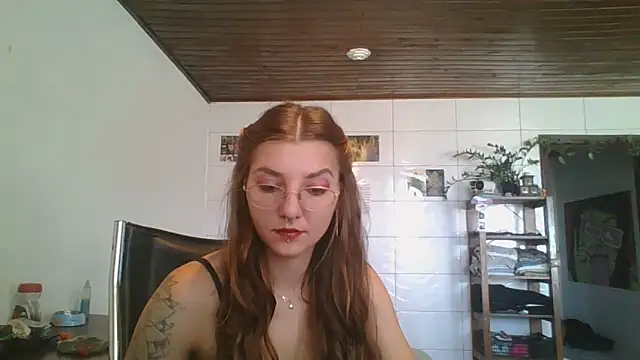 Snapshot of SweetyBabyDemon chatting on 04/18/26, 01:26 SweetyBabyDemon online show from 04/18/26, 01:26