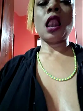 gatadeojosclaros online show from 10/20/25, 11:38