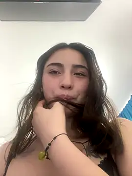 Damian n Maya online show from 12/02/24, 11:18