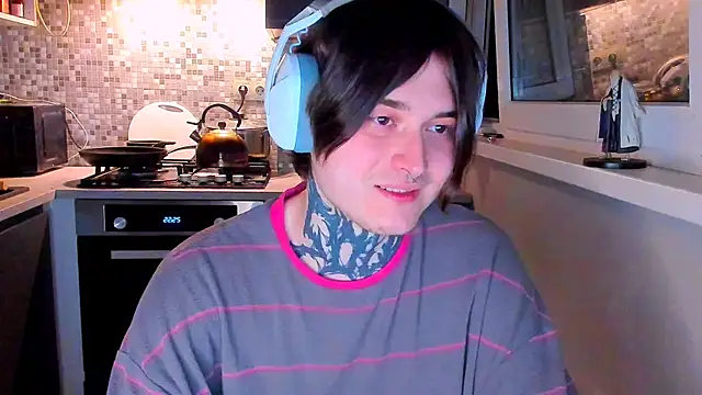 Snapshot of _torfin_ chatting on 03/13/26, 11:11 torfin online show from 03/13/26, 11:11