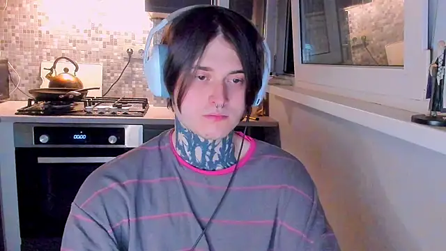 Snapshot of _torfin_ chatting on 03/17/26, 11:19 torfin online show from 03/17/26, 11:19