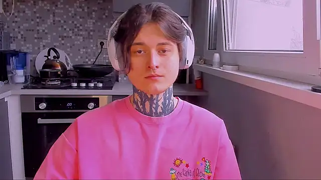 Snapshot of _torfin_ chatting on 04/03/26, 10:57 torfin online show from 04/03/26, 10:57