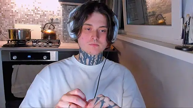 Snapshot of _torfin_ chatting on 04/04/26, 11:13 torfin online show from 04/04/26, 11:13