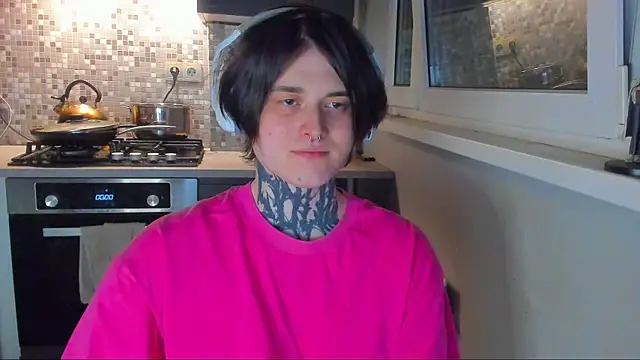 Snapshot of _torfin_ chatting on 04/10/26, 10:03 torfin online show from 04/10/26, 10:03