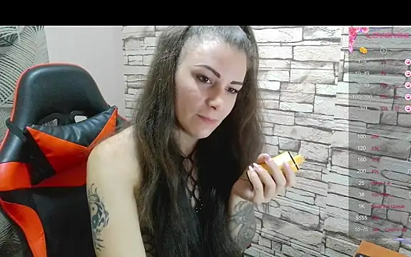 Catbaby32 online show from 11/17/25, 09:42