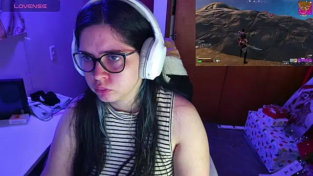 Snapshot of Vallolet_Spencer chatting on 12/12/24, 12:48 Vallolet Spencer online show from 12/12/24, 12:48