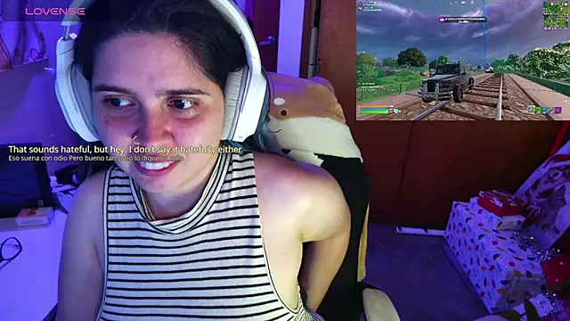 Snapshot of Vallolet_Spencer chatting on 12/12/24, 06:57 Vallolet Spencer online show from 12/12/24, 06:57