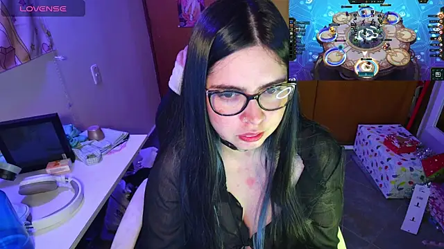 Snapshot of Vallolet_Spencer chatting on 12/22/24, 02:49 Vallolet Spencer online show from 12/22/24, 02:49