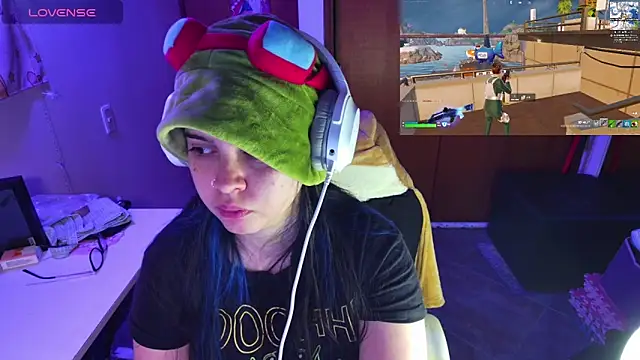 Snapshot of Vallolet_Spencer chatting on 12/30/24, 01:48 Vallolet Spencer online show from 12/30/24, 01:48