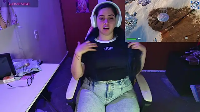 Snapshot of Vallolet_Spencer chatting on 12/31/24, 12:54 Vallolet Spencer online show from 12/31/24, 12:54