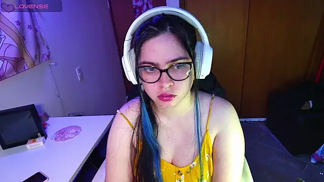 Snapshot of Vallolet_Spencer chatting on 01/09/25, 10:41 Vallolet Spencer online show from 01/09/25, 10:41