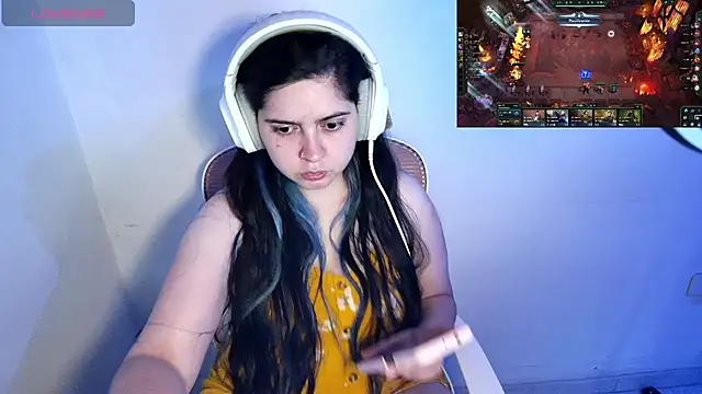 Snapshot of Vallolet_Spencer chatting on 03/23/25, 12:26 Vallolet Spencer online show from 03/23/25, 12:26