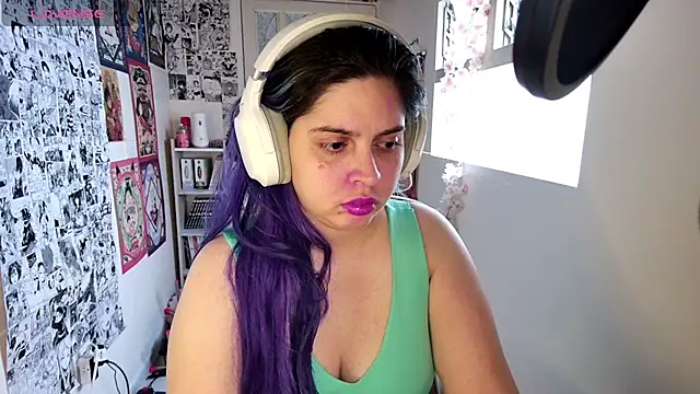 Snapshot of Vallolet_Spencer chatting on 09/20/25, 10:00 Vallolet Spencer online show from 09/20/25, 10:00