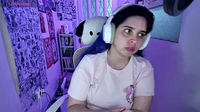 Snapshot of Vallolet_Spencer chatting on 09/28/25, 06:30 Vallolet Spencer online show from 09/28/25, 06:30