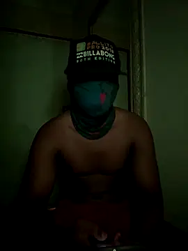 Snapshot of StallionPiper12 chatting on 10/08/25, 05:43 StallionPiper12 online show from 10/08/25, 05:43