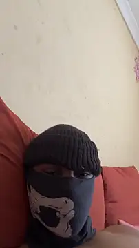 Snapshot of StallionPiper12 chatting on 12/14/25, 09:14 StallionPiper12 online show from 12/14/25, 09:14