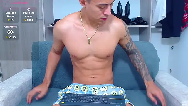 Tristan-bm online show from 10/18/25, 02:07