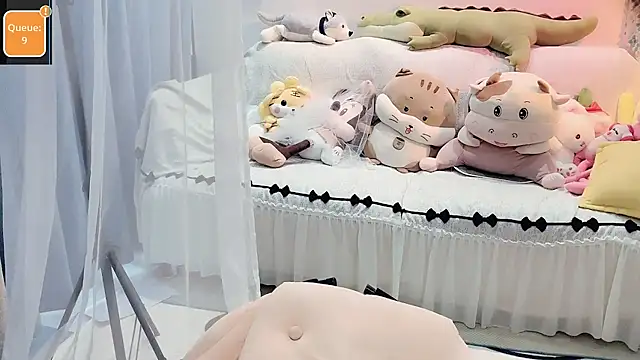 AKiKi711 online show from 09/16/25, 05:19