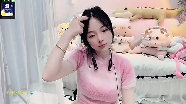 AKiKi711 online show from 10/08/25, 04:26