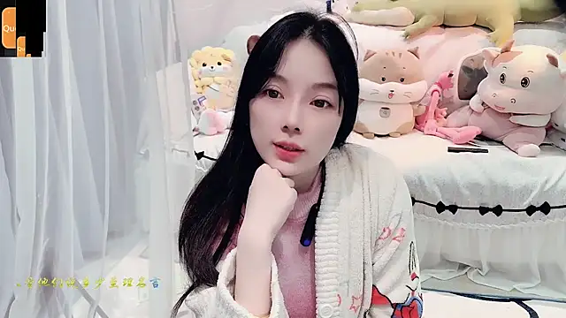 AKiKi711 online show from 10/09/25, 04:38