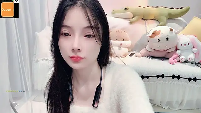 AKiKi711 online show from 10/23/25, 03:33