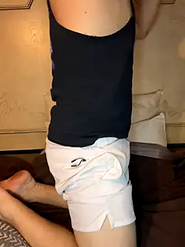 Snapshot of whitehammer94u chatting on 10/08/25, 11:24 whitehammer94u online show from 10/08/25, 11:24