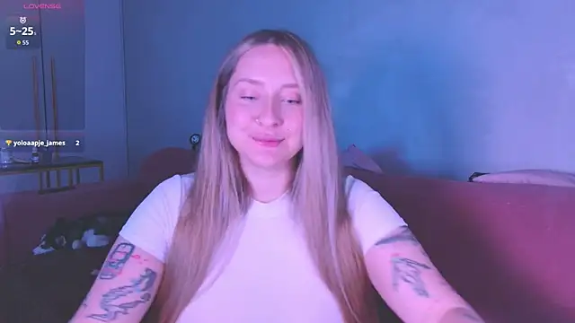 Snapshot of Oh_mylissa chatting on 10/10/25, 07:13 Oh mylissa online show from 10/10/25, 07:13