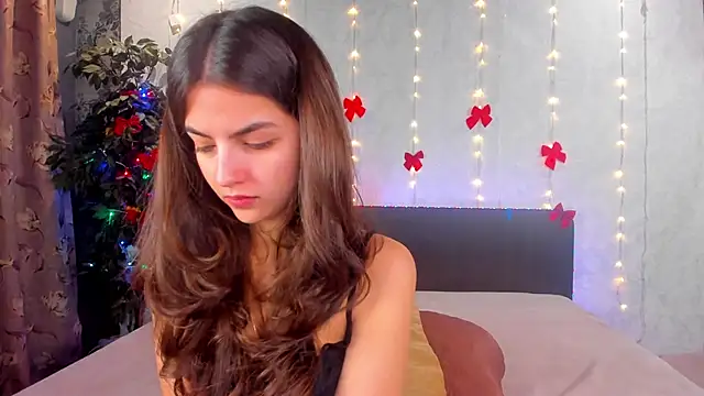 Milana Crystal  online show from 01/08/26, 08:16